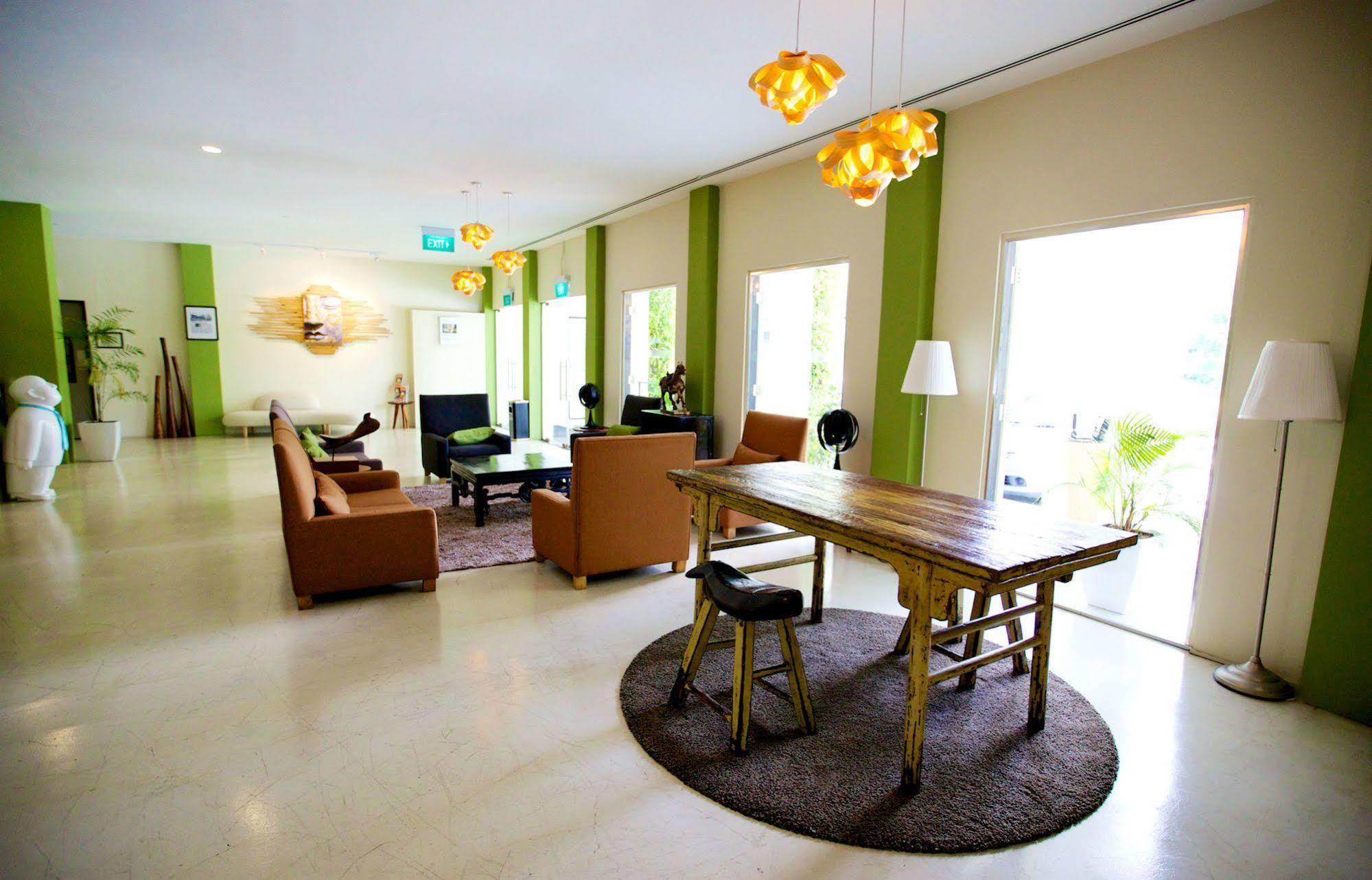 Raintr33 Hotel Сингапур Екстериор снимка